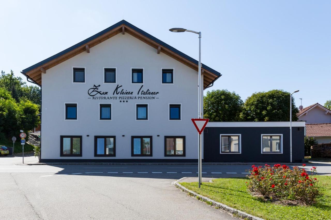 Zum Kleinen Italiener - Ristorante Pizzeria Pension Гайнберг Екстериор снимка